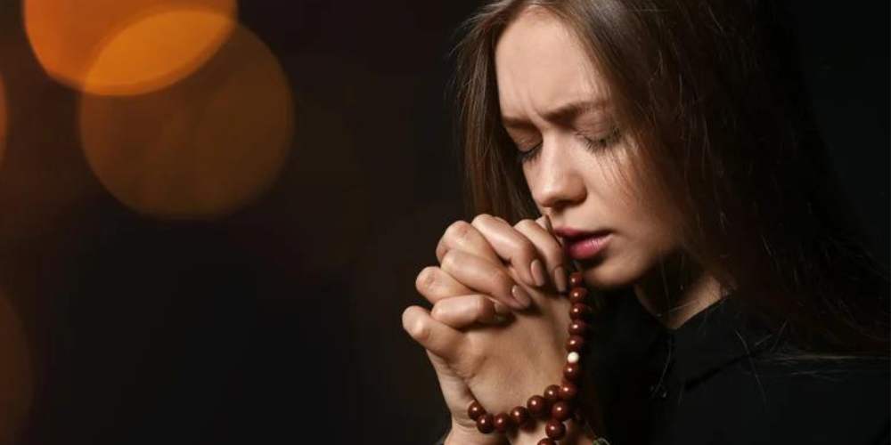 Origine et signification du chapelet catholique