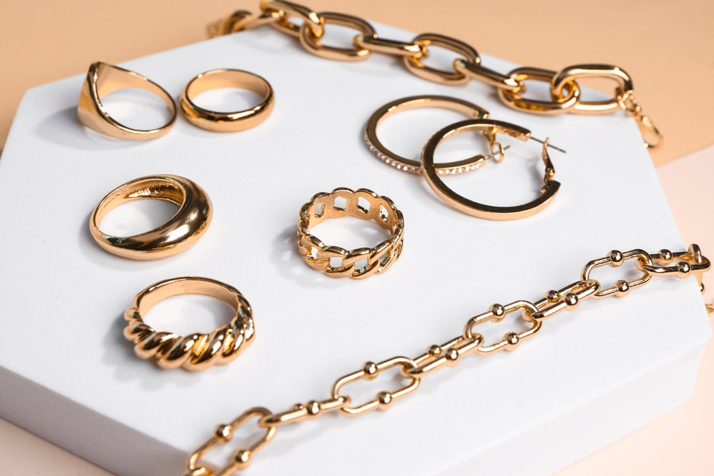 Des conseils pour choisir et porter des bijoux religieux