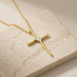 Collier Croix Moderne Dorée avec Zircon