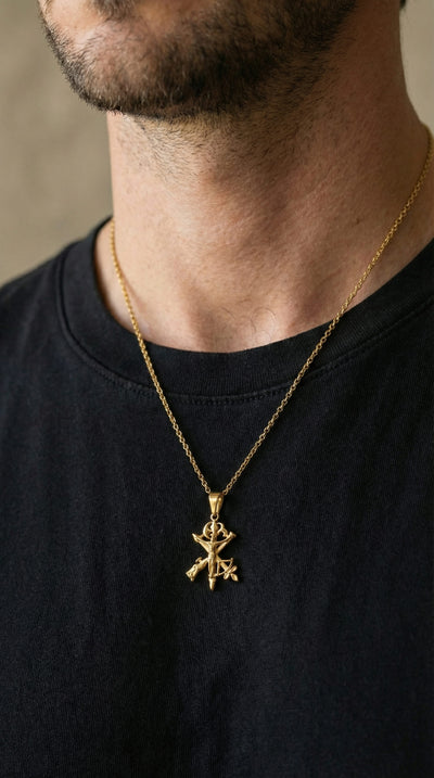Collier Croix Christ Sculpté