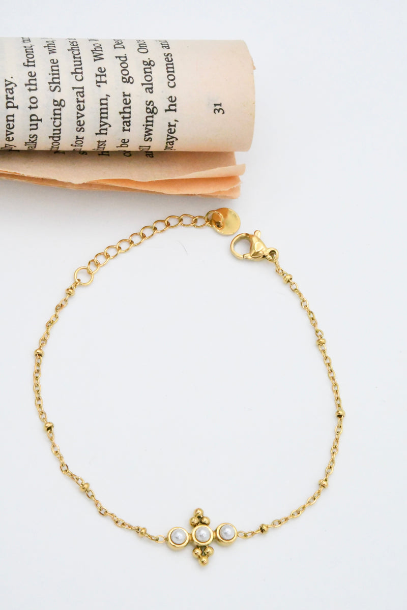 Bracelet Croix Perles Élégantes