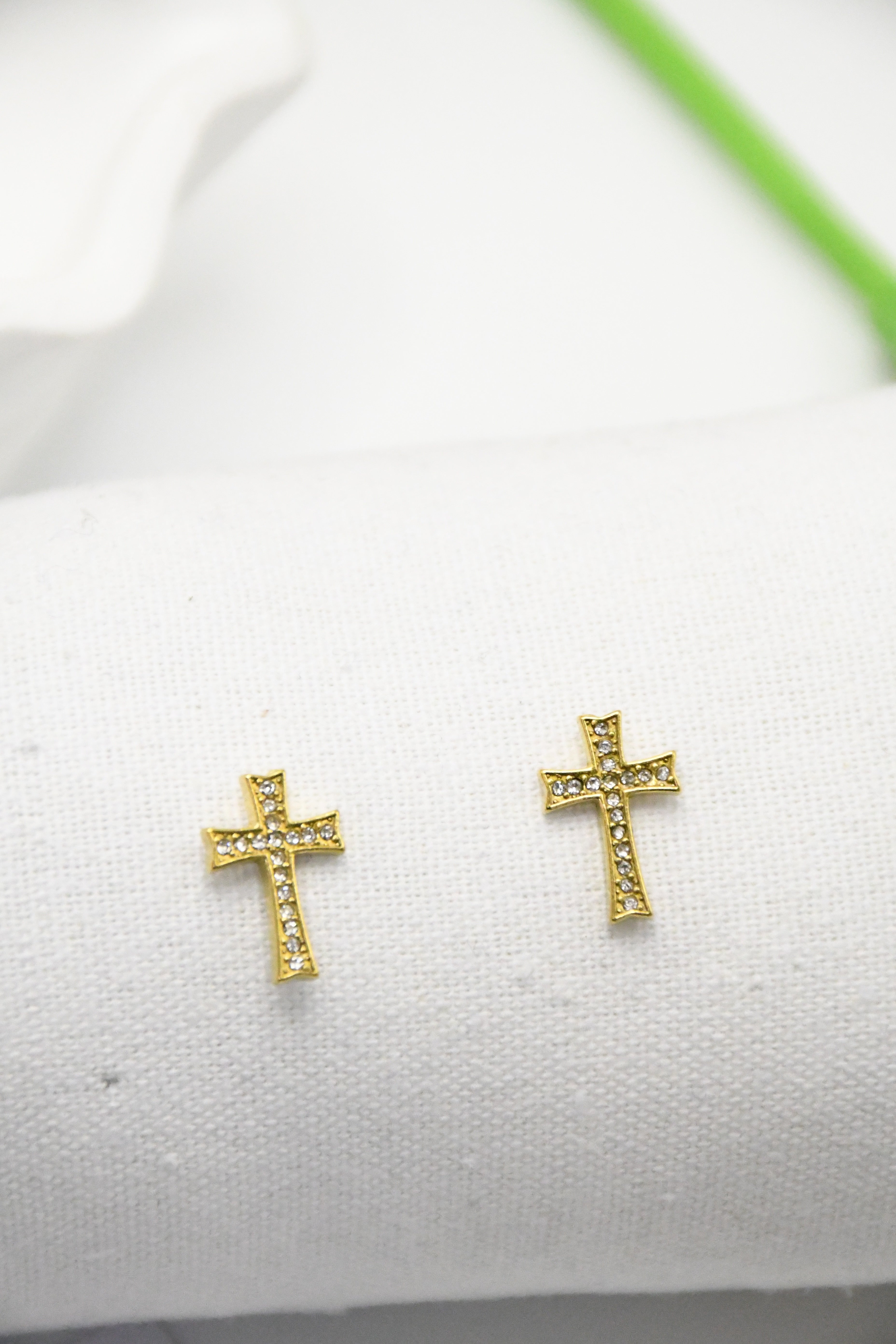 Boucles Croix Élégance Pavée