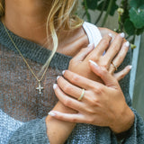Bague Délicate Croix Étincelante