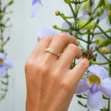 Bague Délicate Croix Étincelante