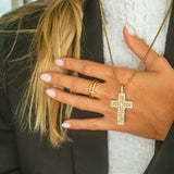Collier Croix Dorée Cristaux