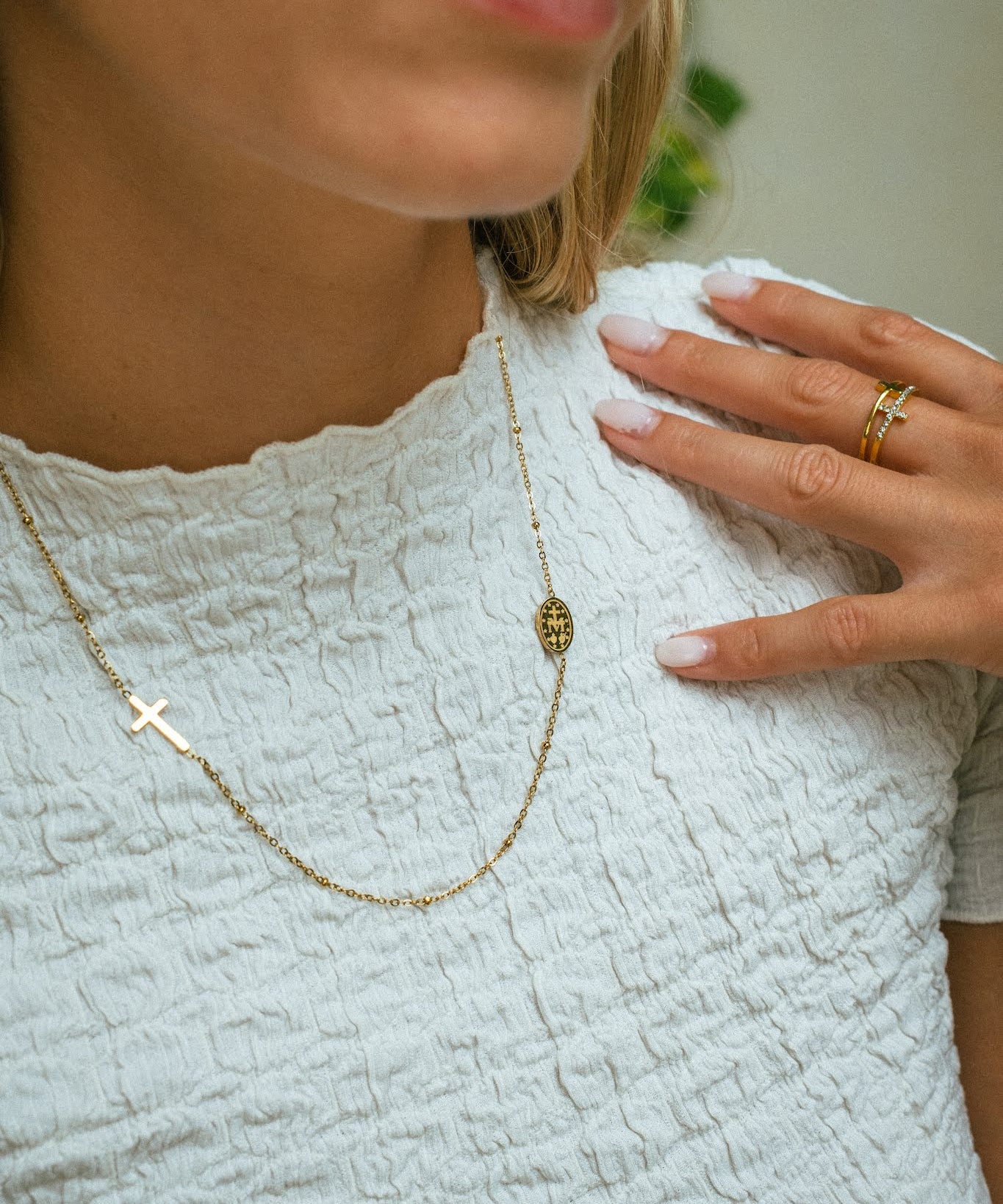 Collier Croix et Médaille Vierge Marie Doré