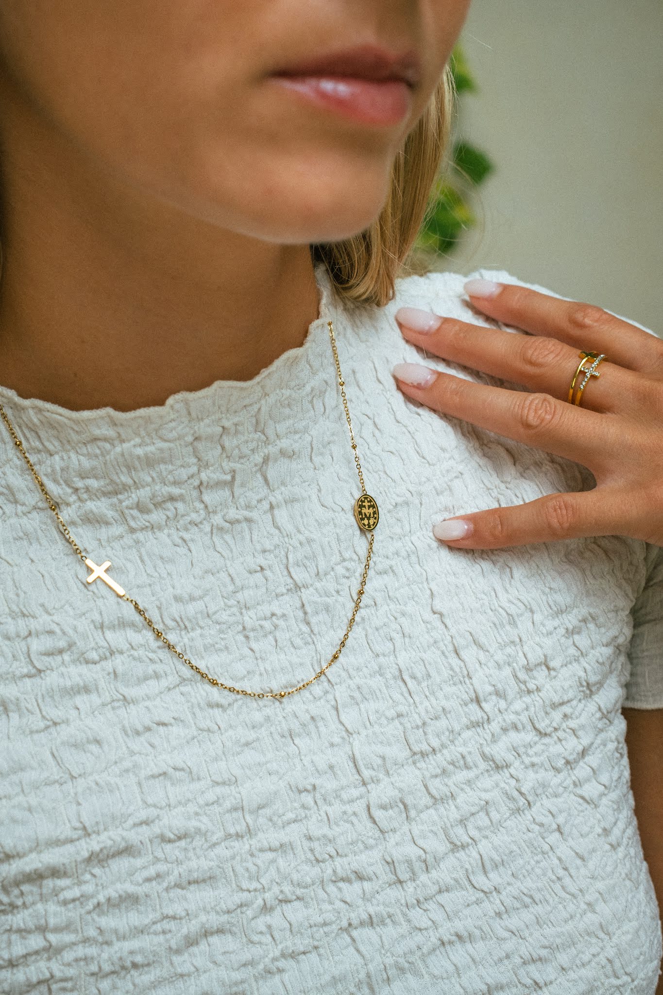 Collier Croix et Médaille Vierge Marie Doré