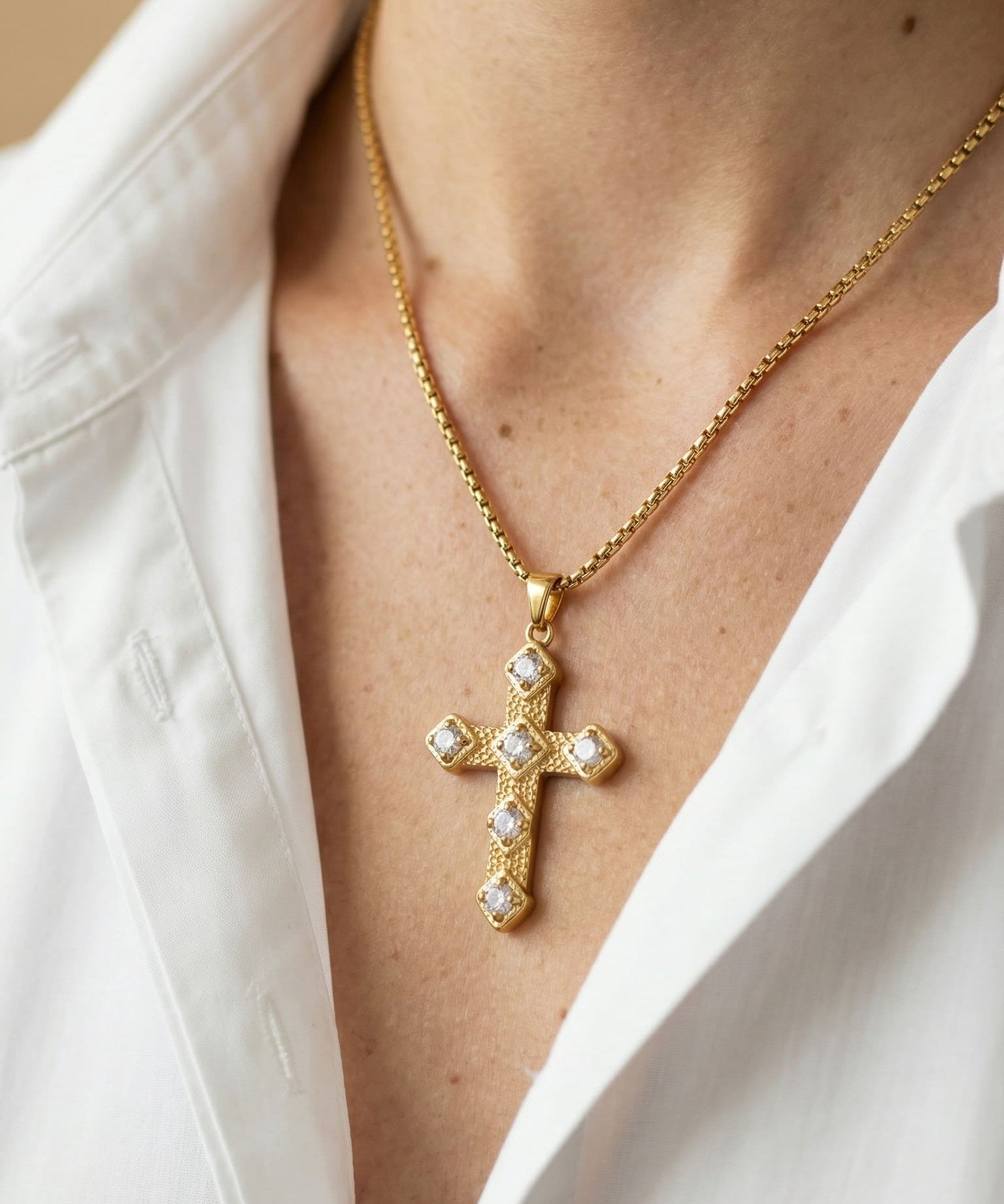 Collier Croix Éclat Précieux