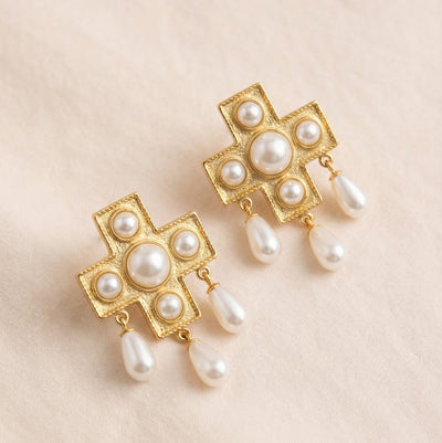Boucles d’Oreilles Croix Perles Élégance Divine