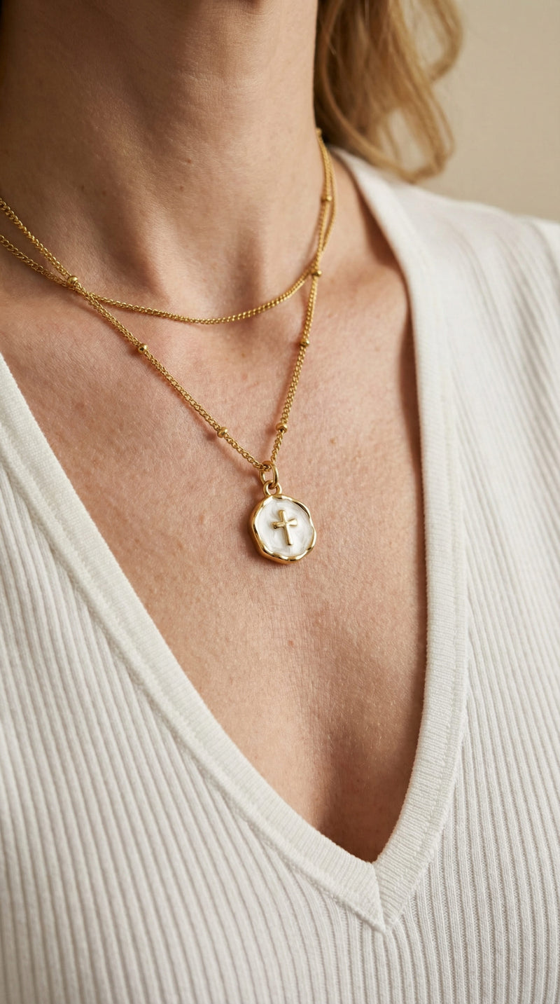 Collier Croix Nacre Céleste