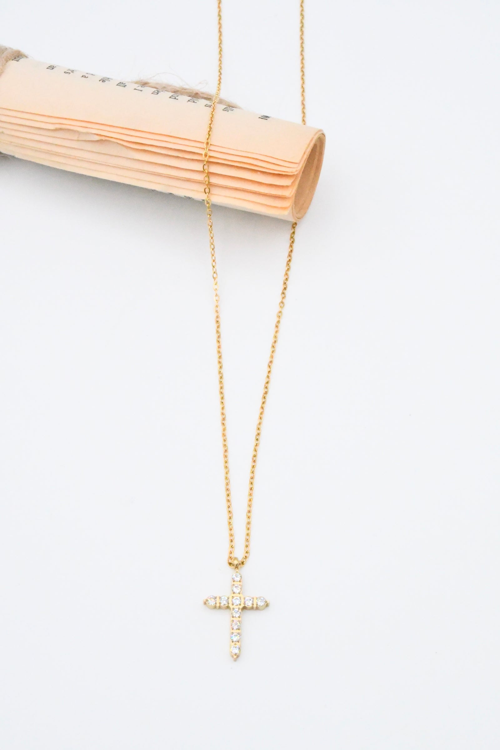 Collier Croix Brillance Céleste