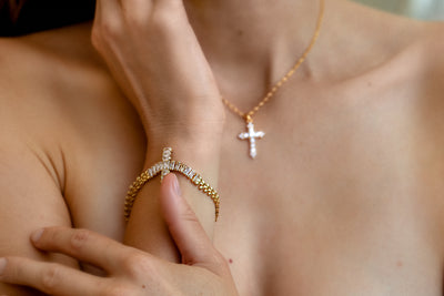 Golden Cross Bracelet Pierre Zirconium