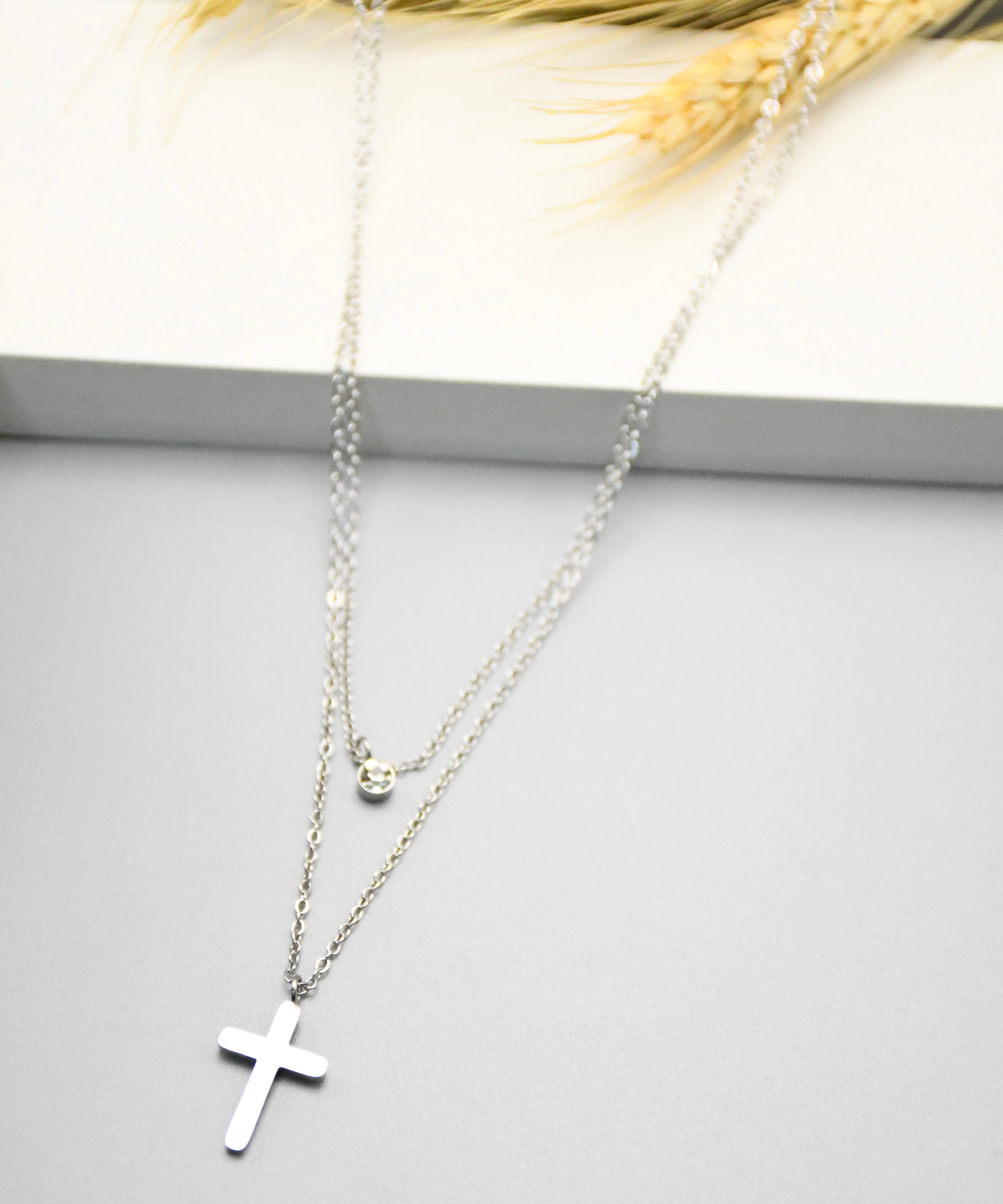 Collier Croix Minimaliste Double Chaîne