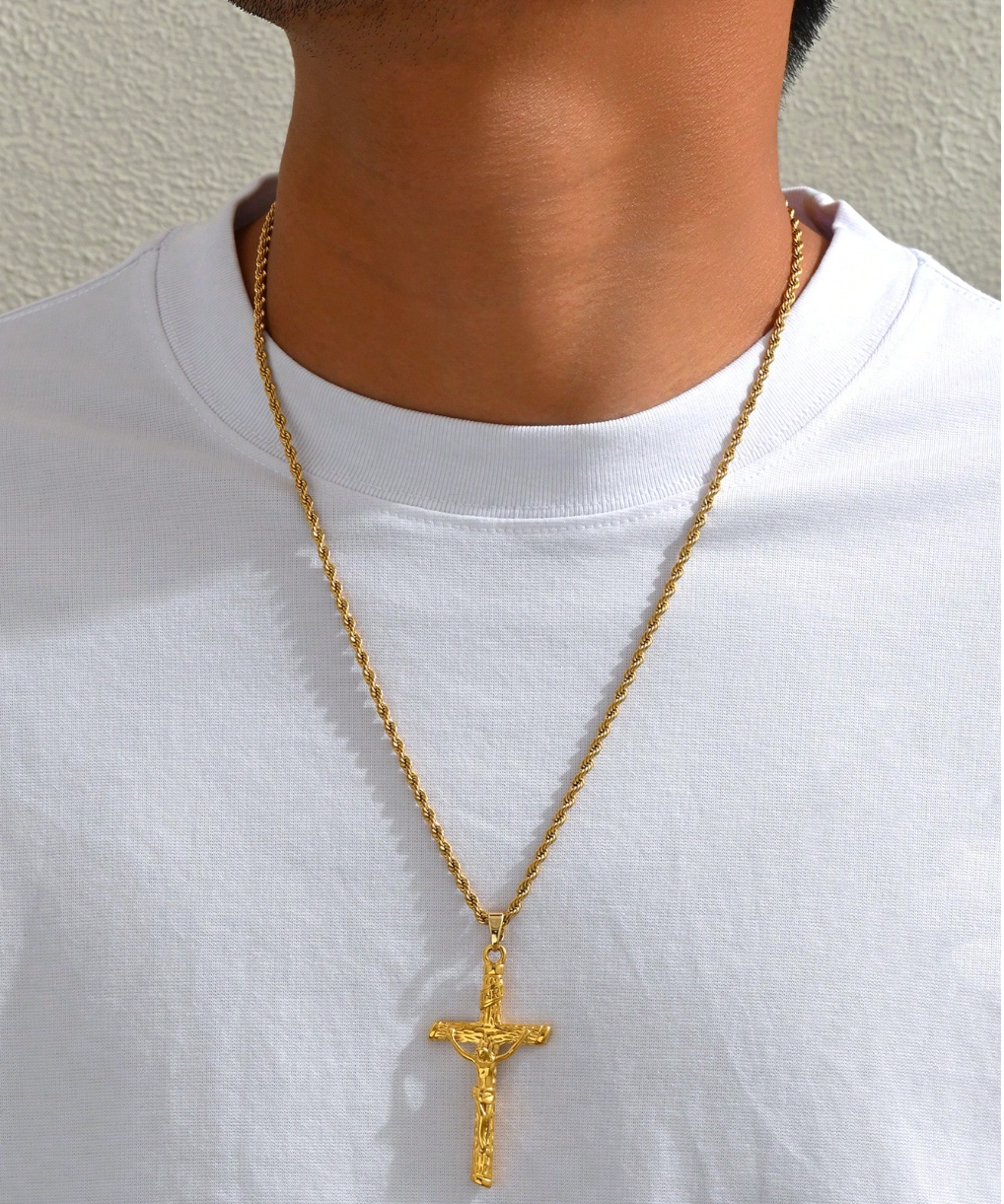 Collier Croix Homme Jesus