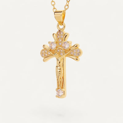 Cross pendant zirconium necklace