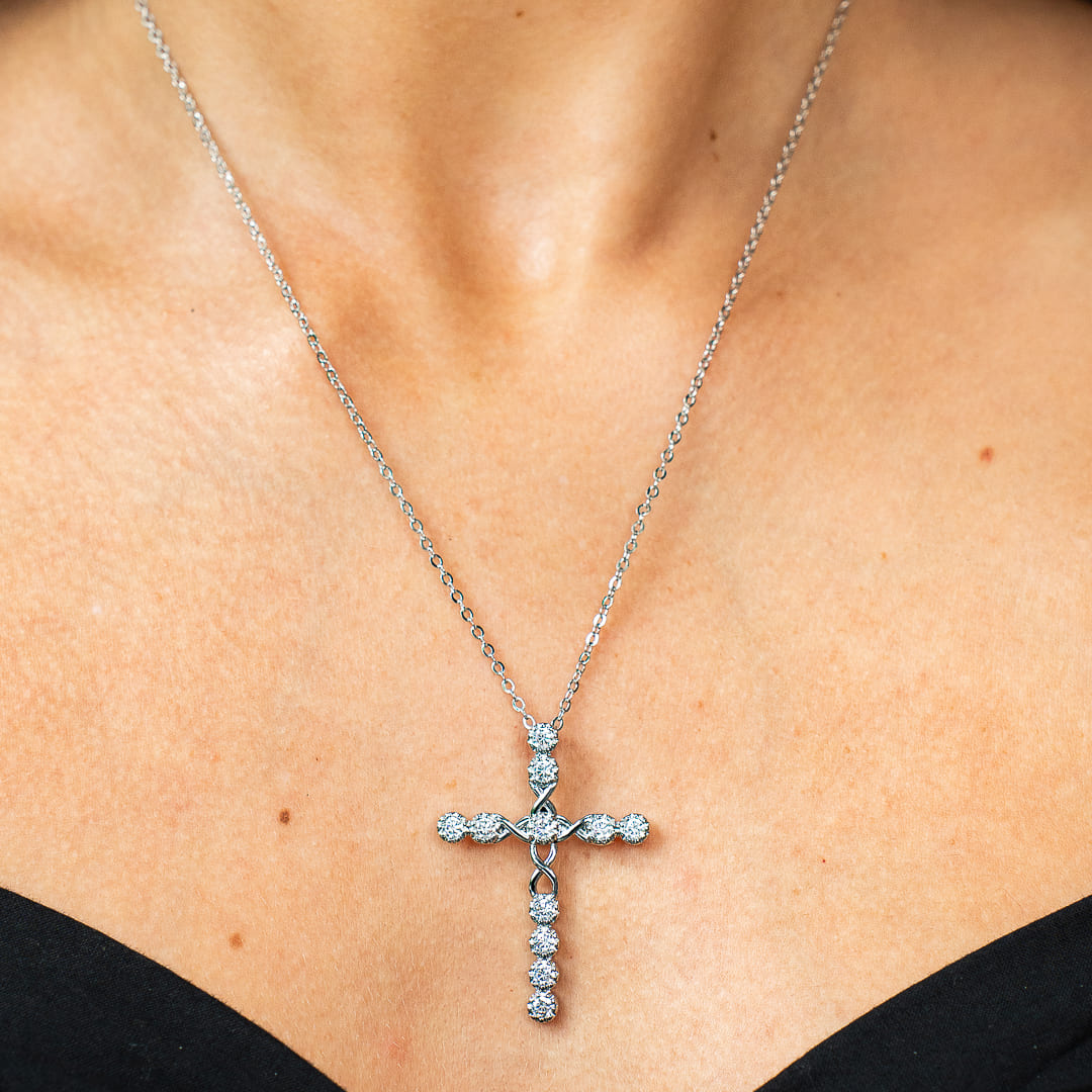 Zirconium Cross Cross necklace