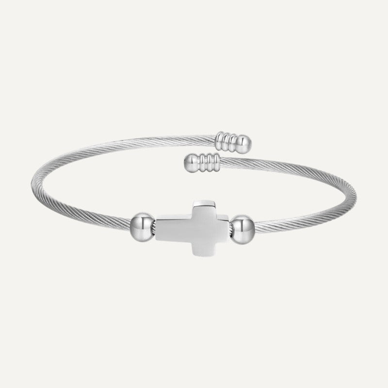 Dreifach gedrehter Kreuzring