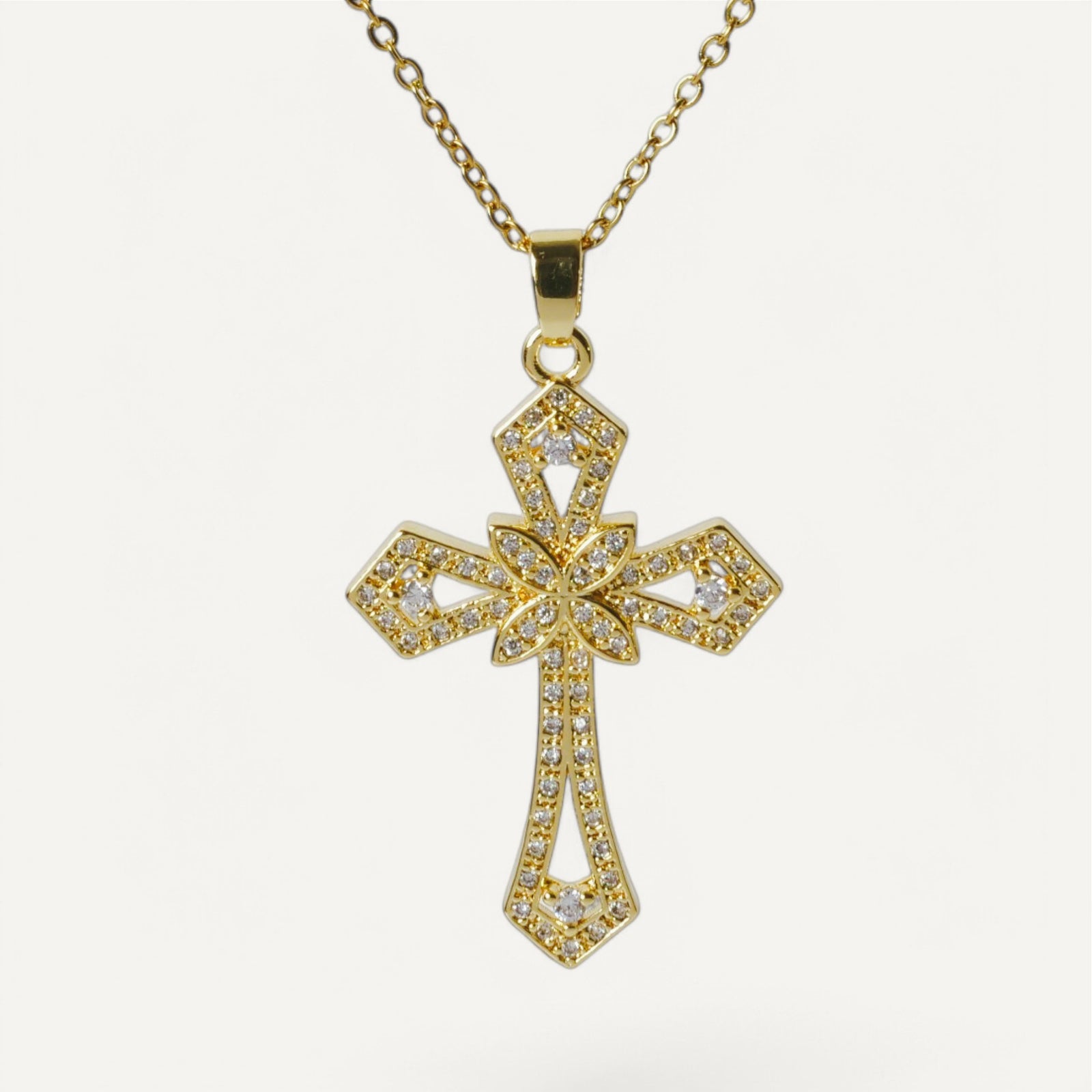 Collier Croix Étincelante