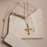 Collier Christ Sculpté