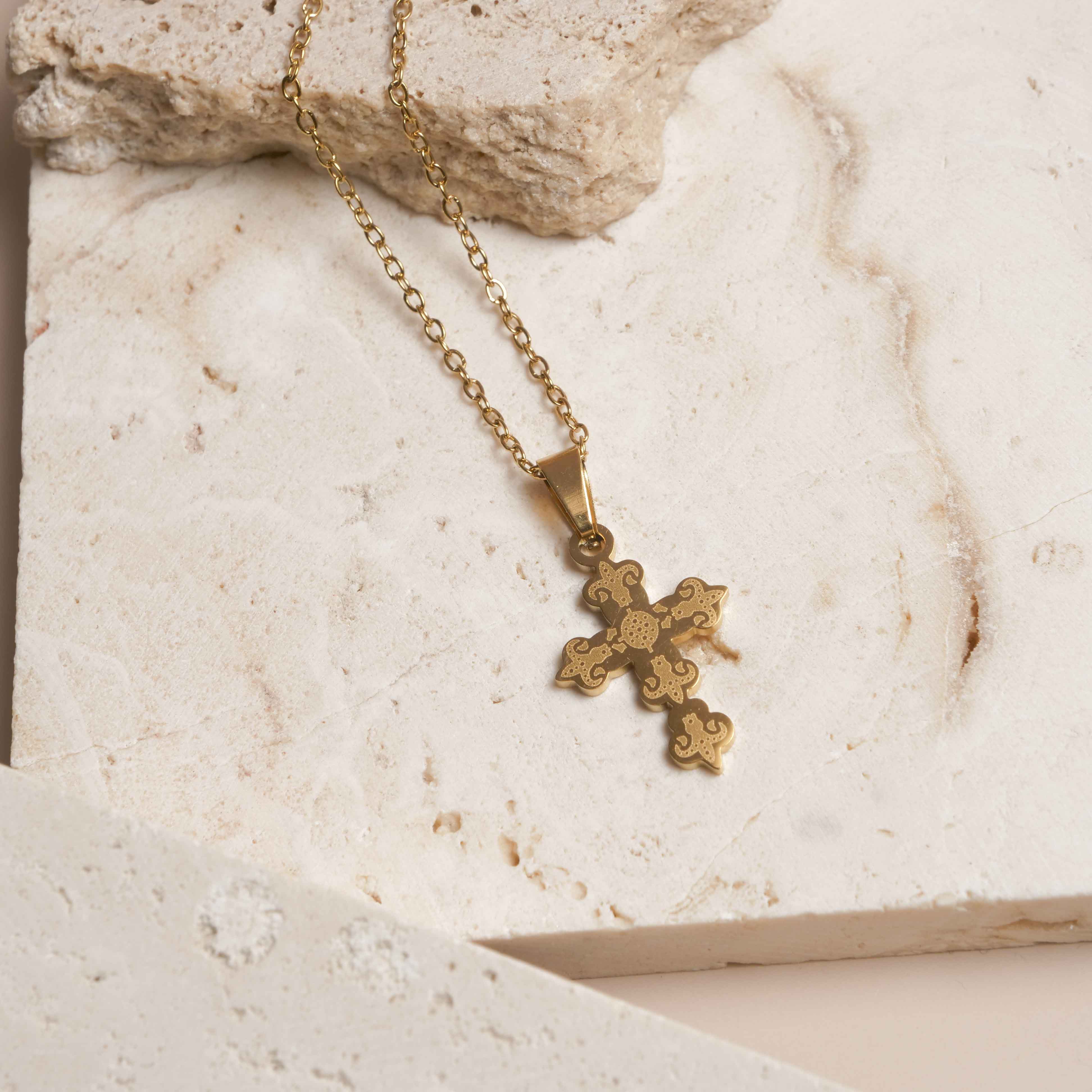 Collier Croix Royale