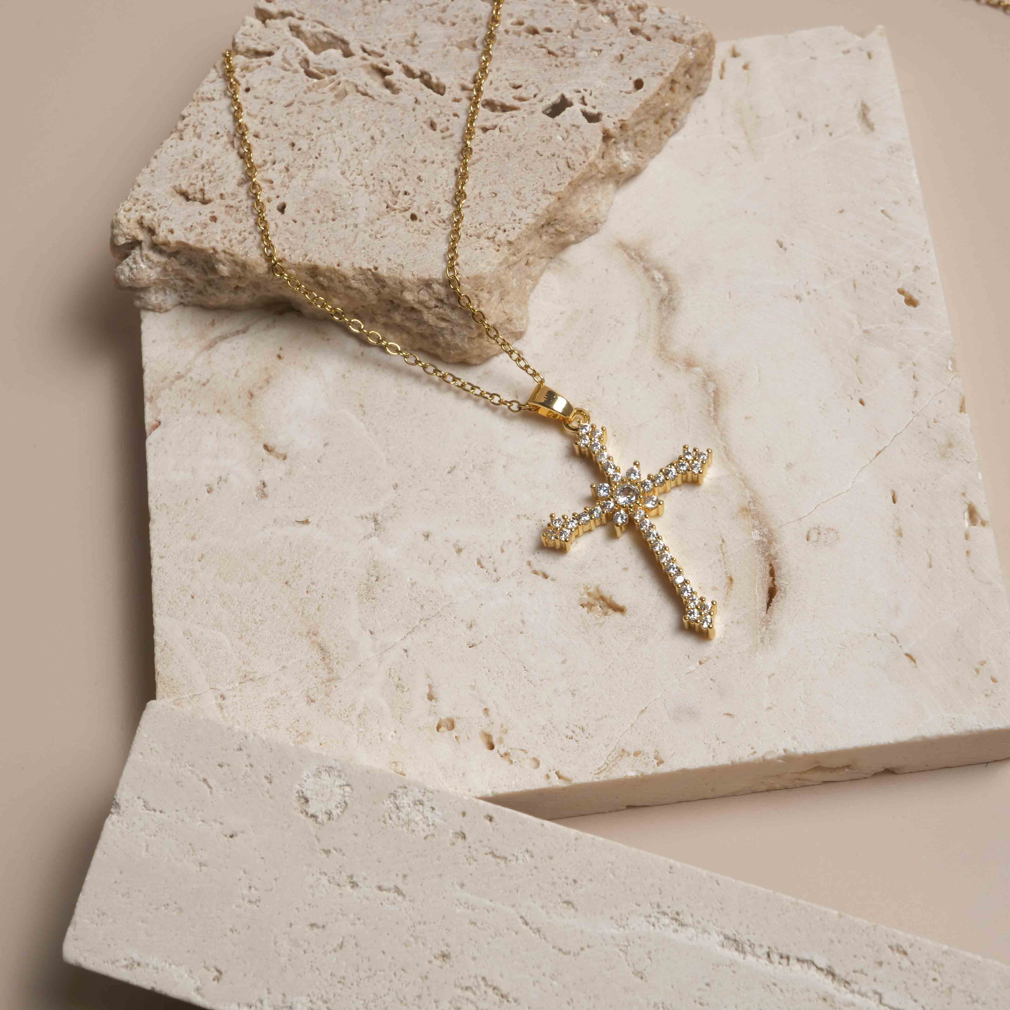 Collier Croix Rayonnement Divin