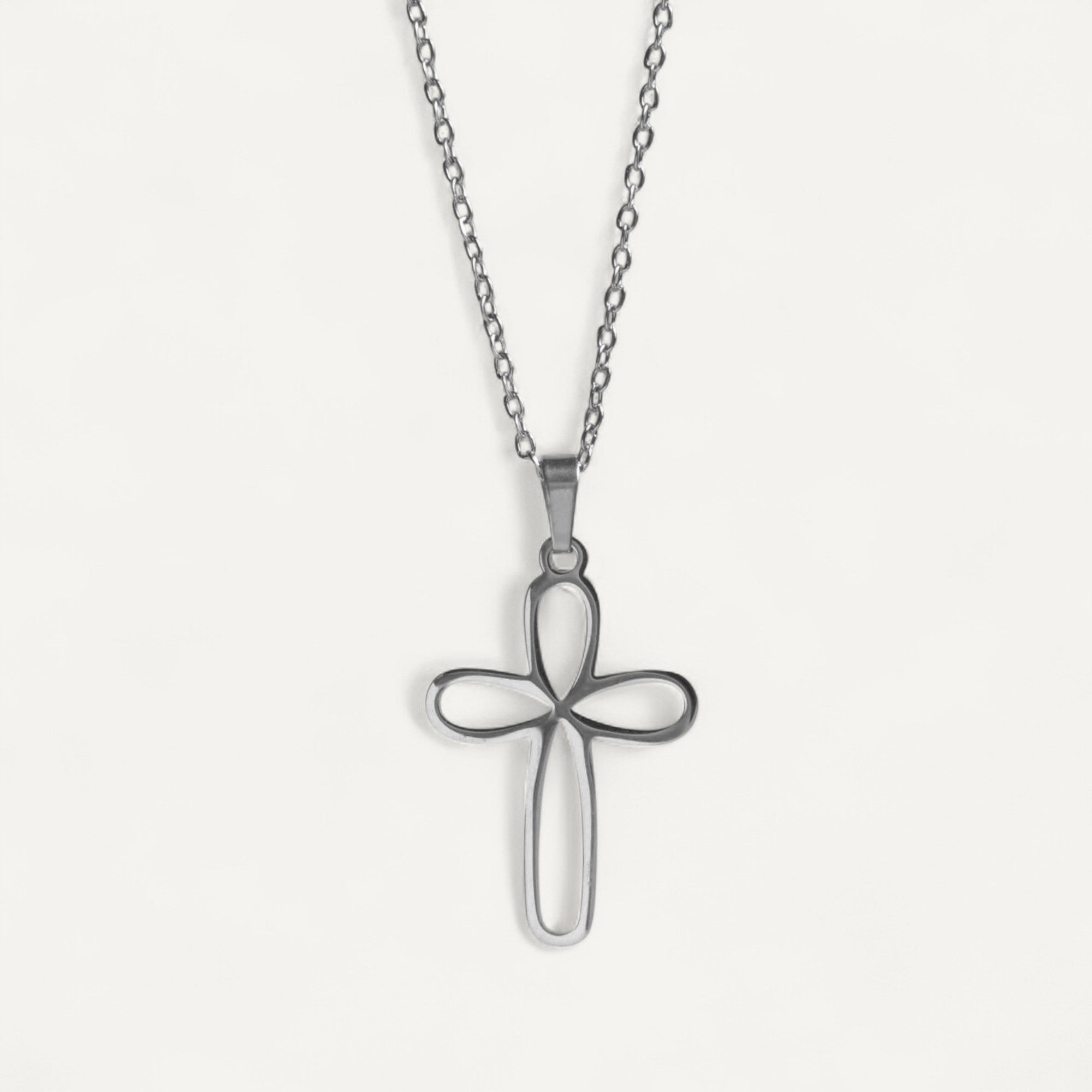 Collier Croix Élégance Minimaliste