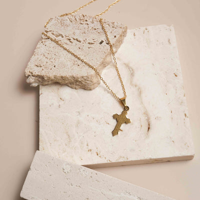 Collier Croix Gravée Classique