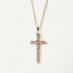 Collier Croix Épée Sacrée