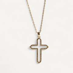 Collier Croix Ajourée Élégance Noire