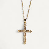 Collier Croix Élégance Géométrique