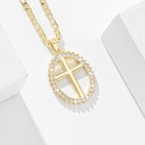 Collier Croix Ovale Doré Éclat Cristal