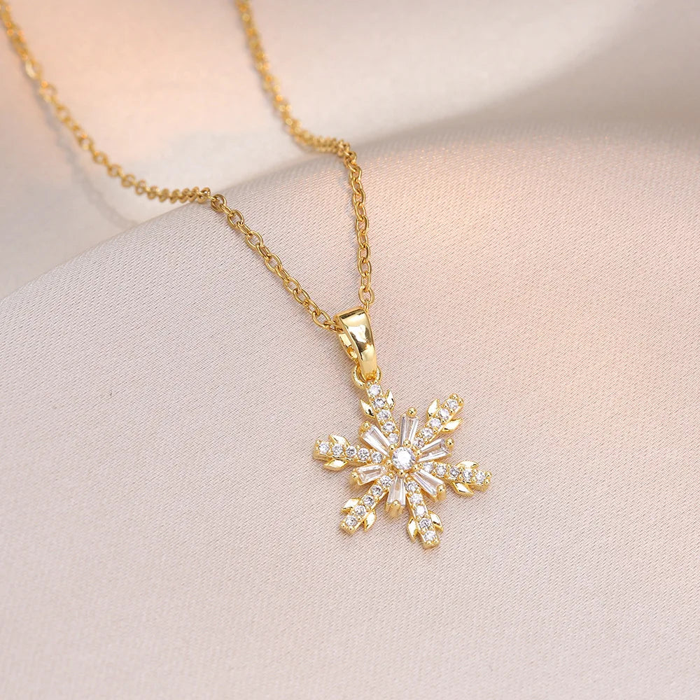 Collier Médaillon Flocon De Neige - Fait Main Aux USA - Pendentif Gelé Argenté Pour Femme