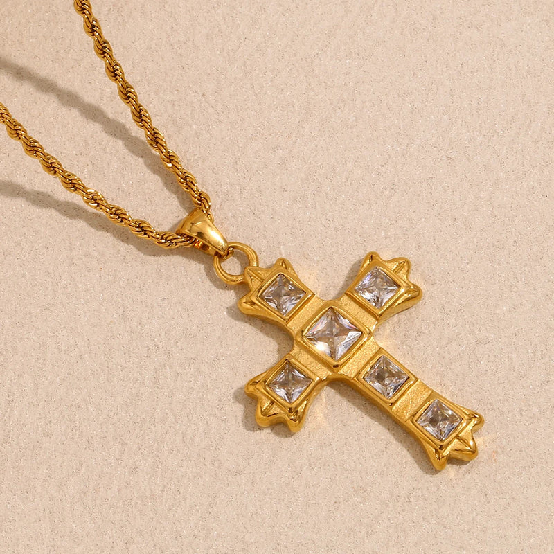 Collier Croix Royale