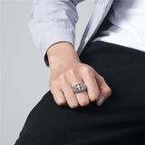 Eleganter Kreuzring für Herren