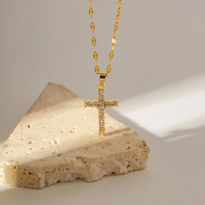Collier Croix Doré avec Cristaux