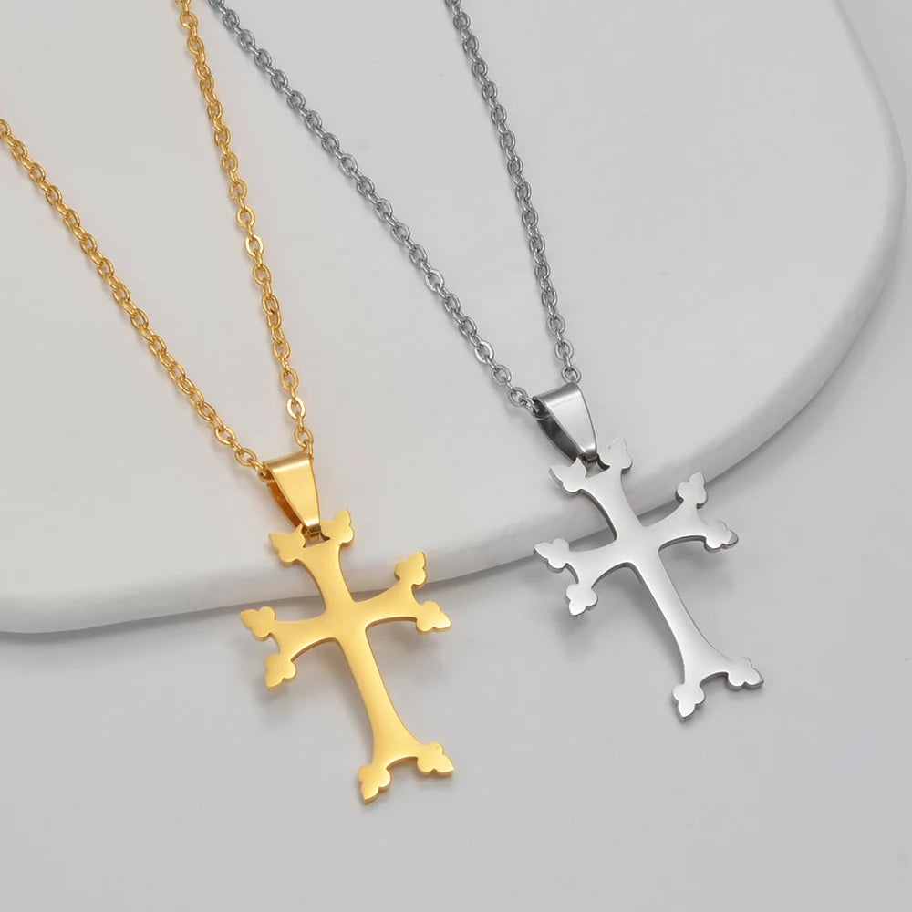 Collier Croix Apostolique en Acier Doré ou Argenté