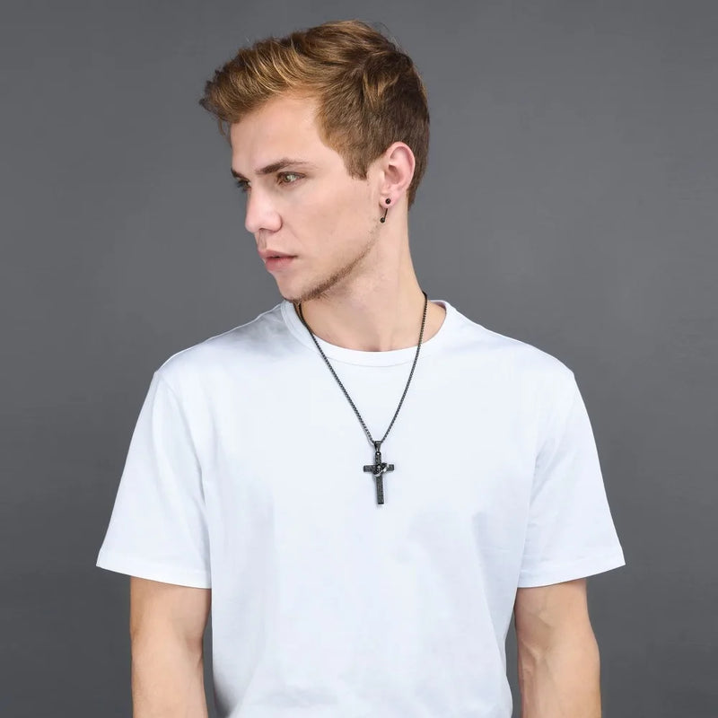 Collier Croix Gravée avec Anneau