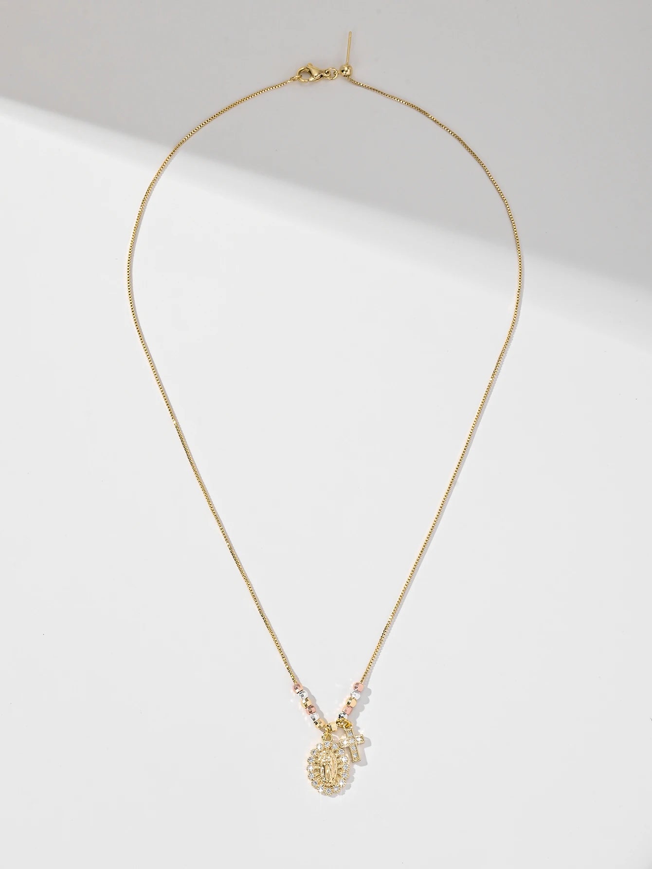 Collier Croix Vierge Doré Bicolore