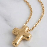Collier Croix Dorée Chic