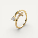 Eleganter Kreuzring mit Edelstein