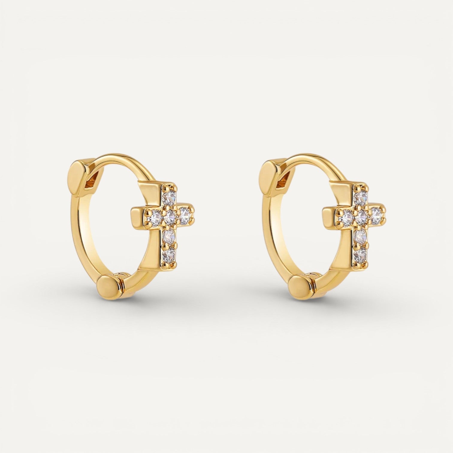 Boucles Croix Éclat Discret