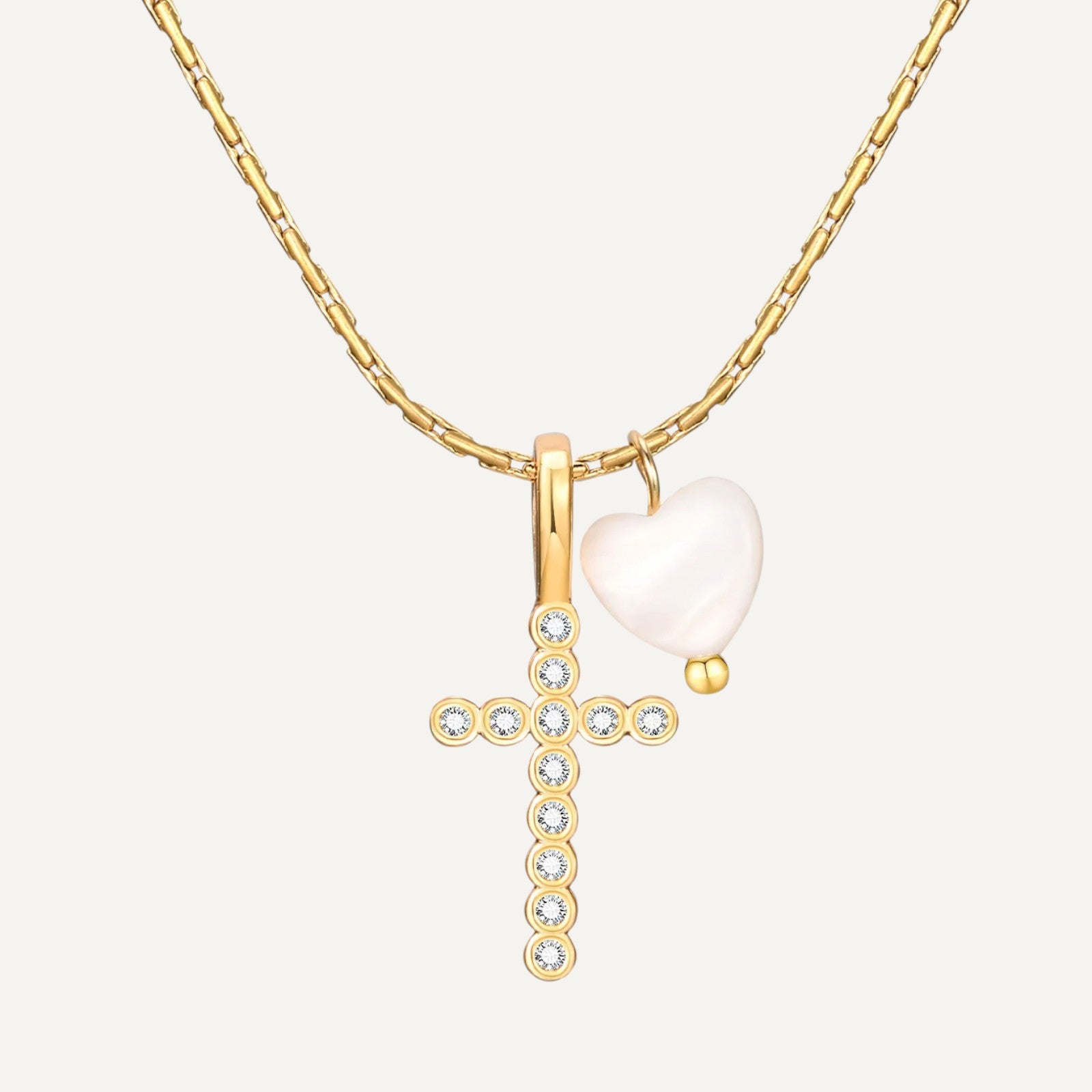 Collier Croix Dorée Cœur Perlé